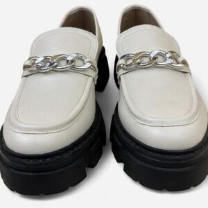 No Boundaries Women's Off-White Chunky Loafers